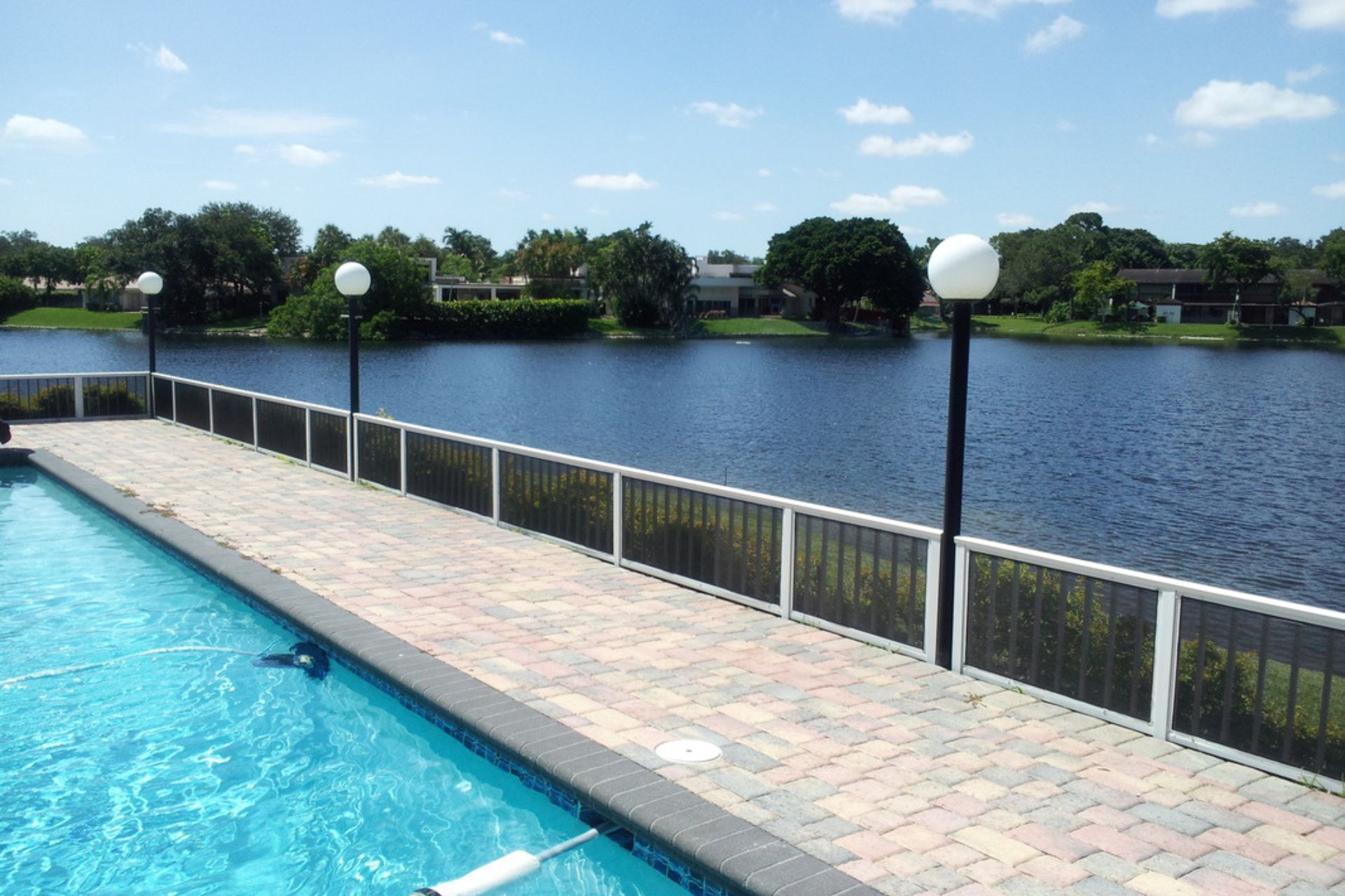 Residential Aluminum Fencing
